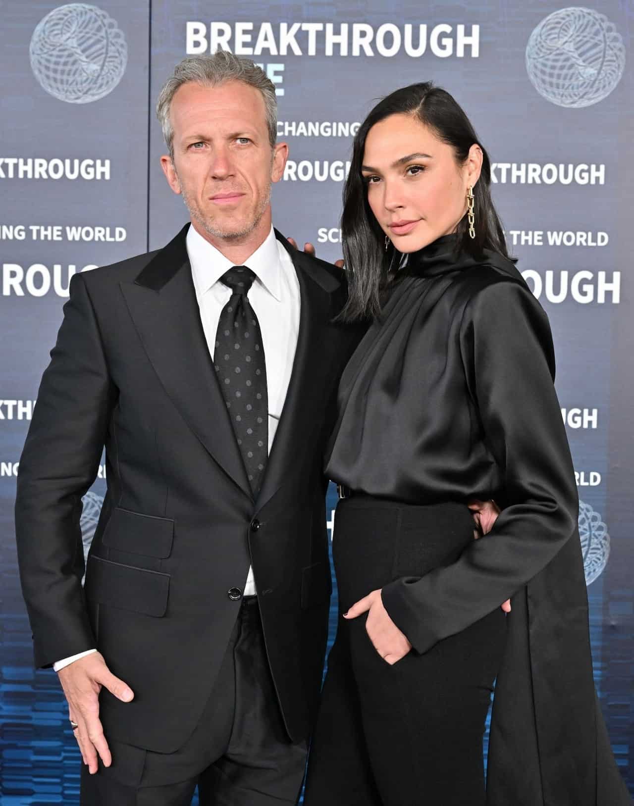 Gal Gadot Shines at the 2023 Breakthrough Prize Ceremony