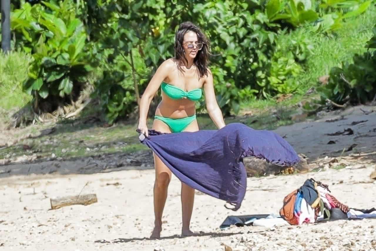 Jessica Alba Models a Green Bikini During a Family Vacation in Hawaii