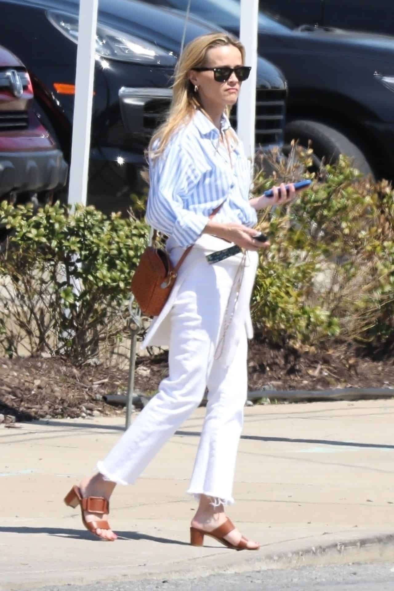 Reese Witherspoon Shows Her Fab Sense for Fashion in Nashville