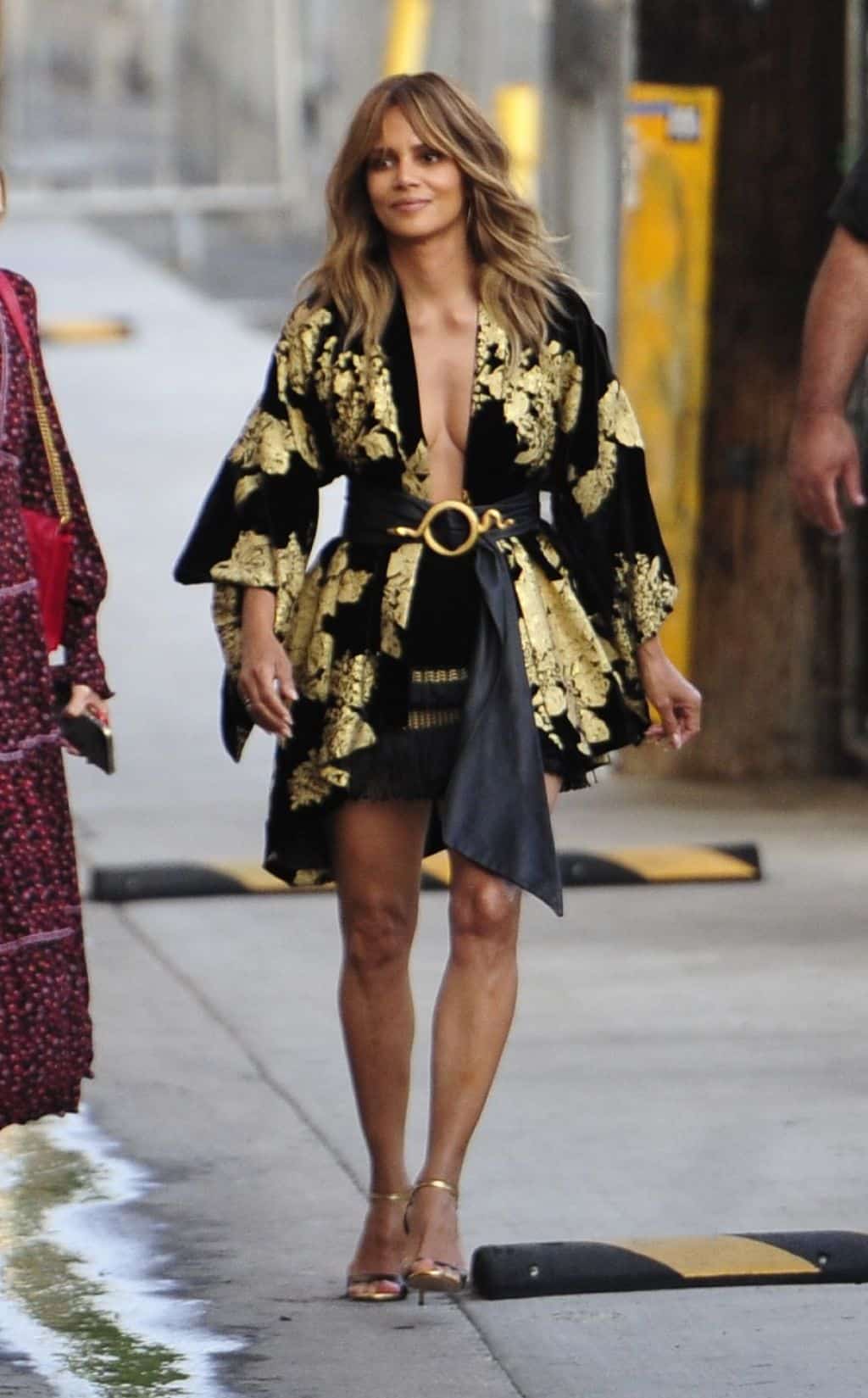 Halle Berry Looks Incredible in Caftan Mini Dress at Jimmy Kimmel Live
