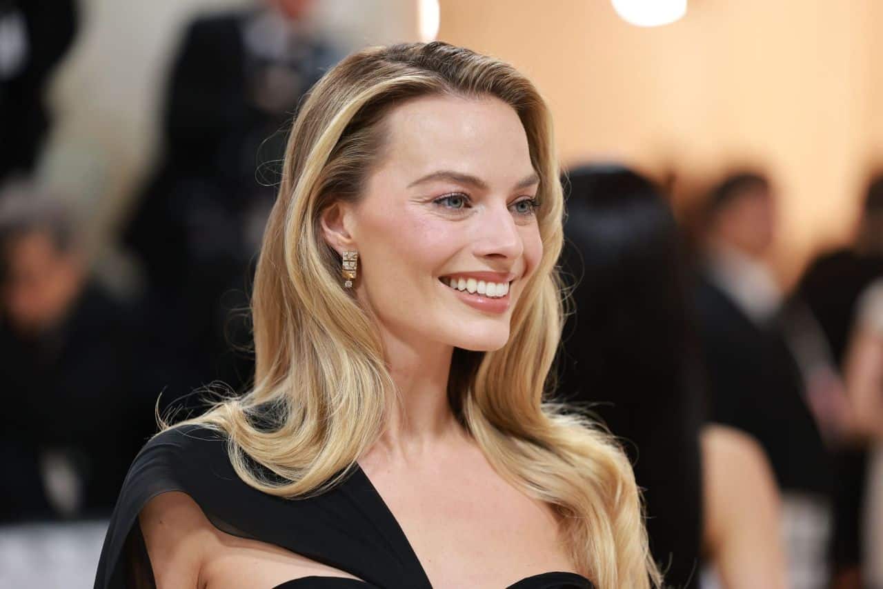 Margot Robbie Shines in Chanel's 1993 Dress at the 2023 Met Gala