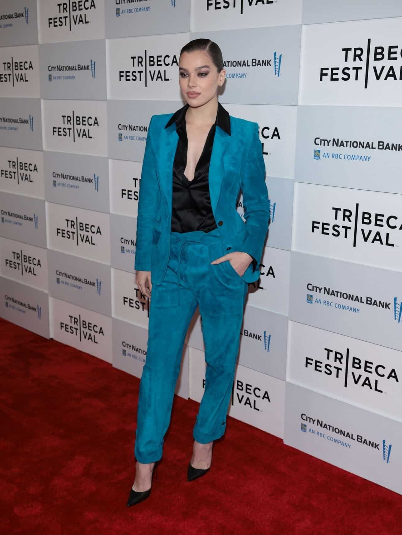 Hailee Steinfeld Shines in Teal Suede Suit at 2023 Tribeca Festival