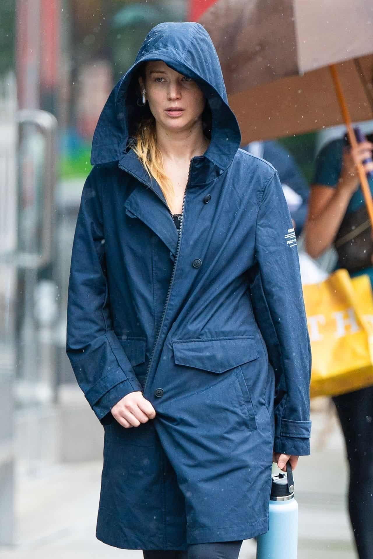 Jennifer Lawrence Embraces Rainy Day Style with Effortless Charm