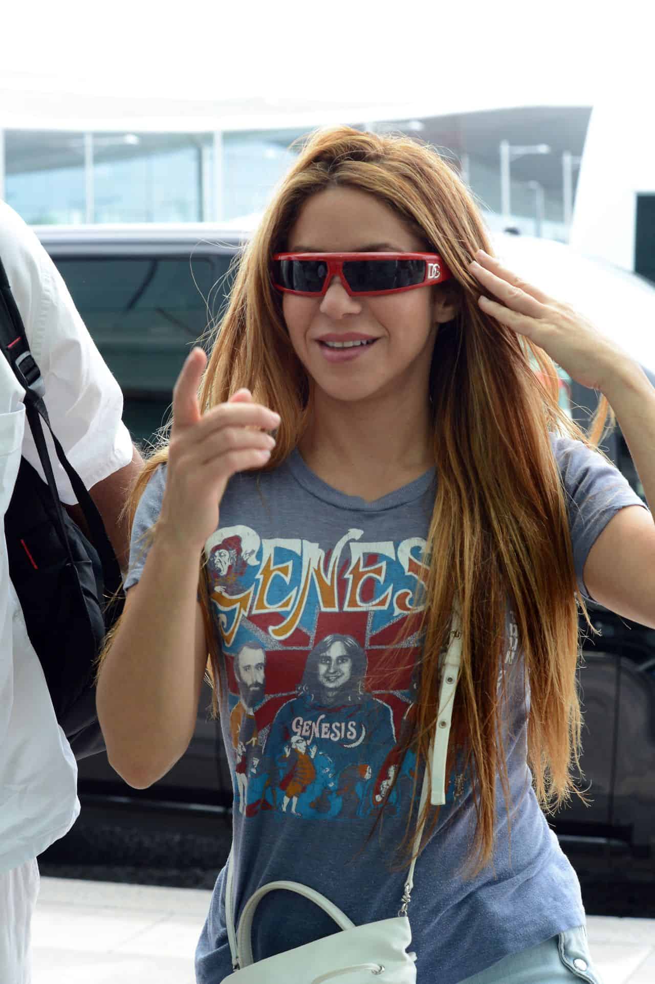Shakira Radiates Joy After Arriving at Barcelona Airport