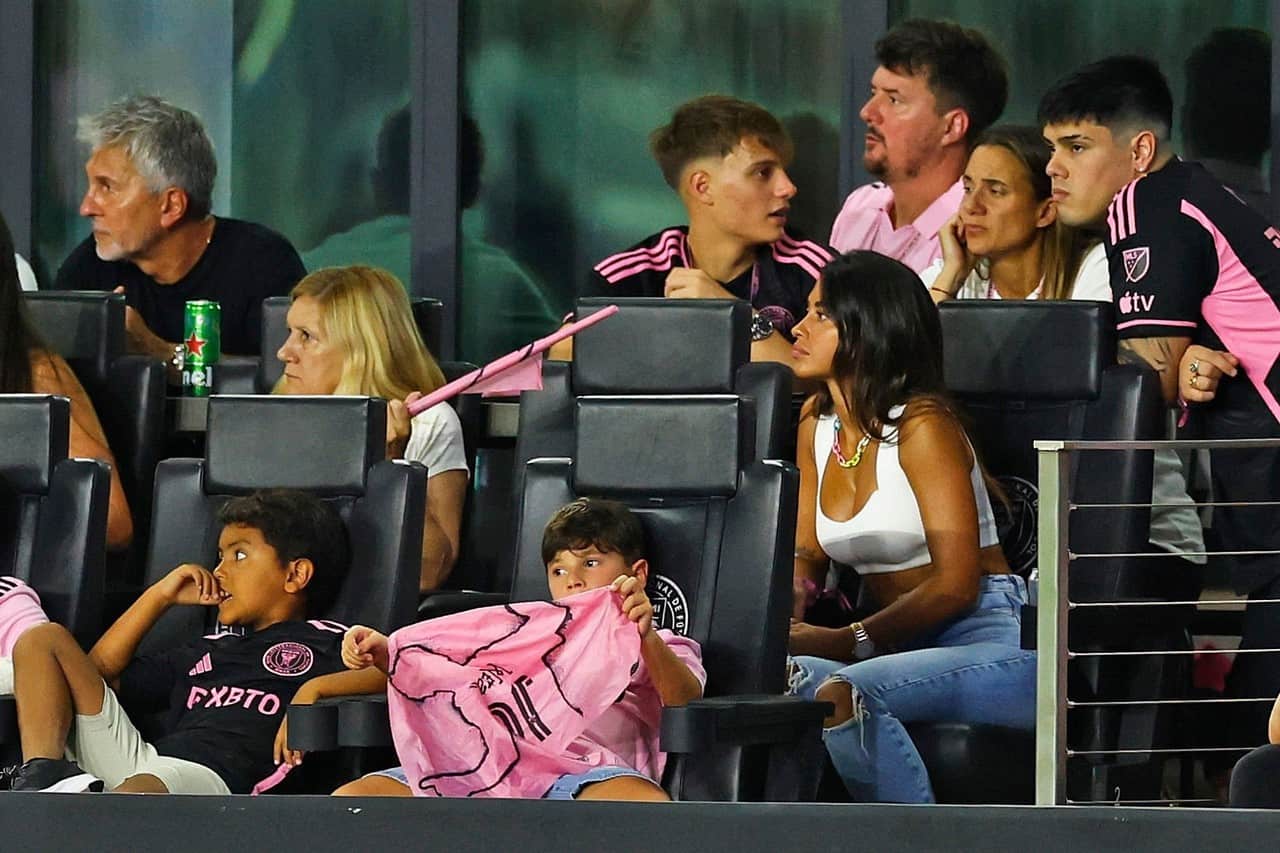 Antonela Roccuzzo's Crop Top Steals the Show at Messi's Inter Miami Debut