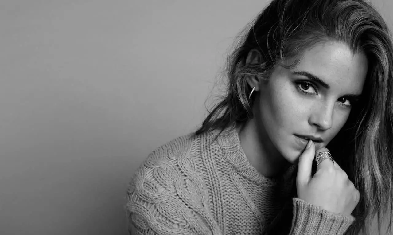 Emma Watson Displays Her Incredible Natural Beauty in ELLE Spain Photoshoot