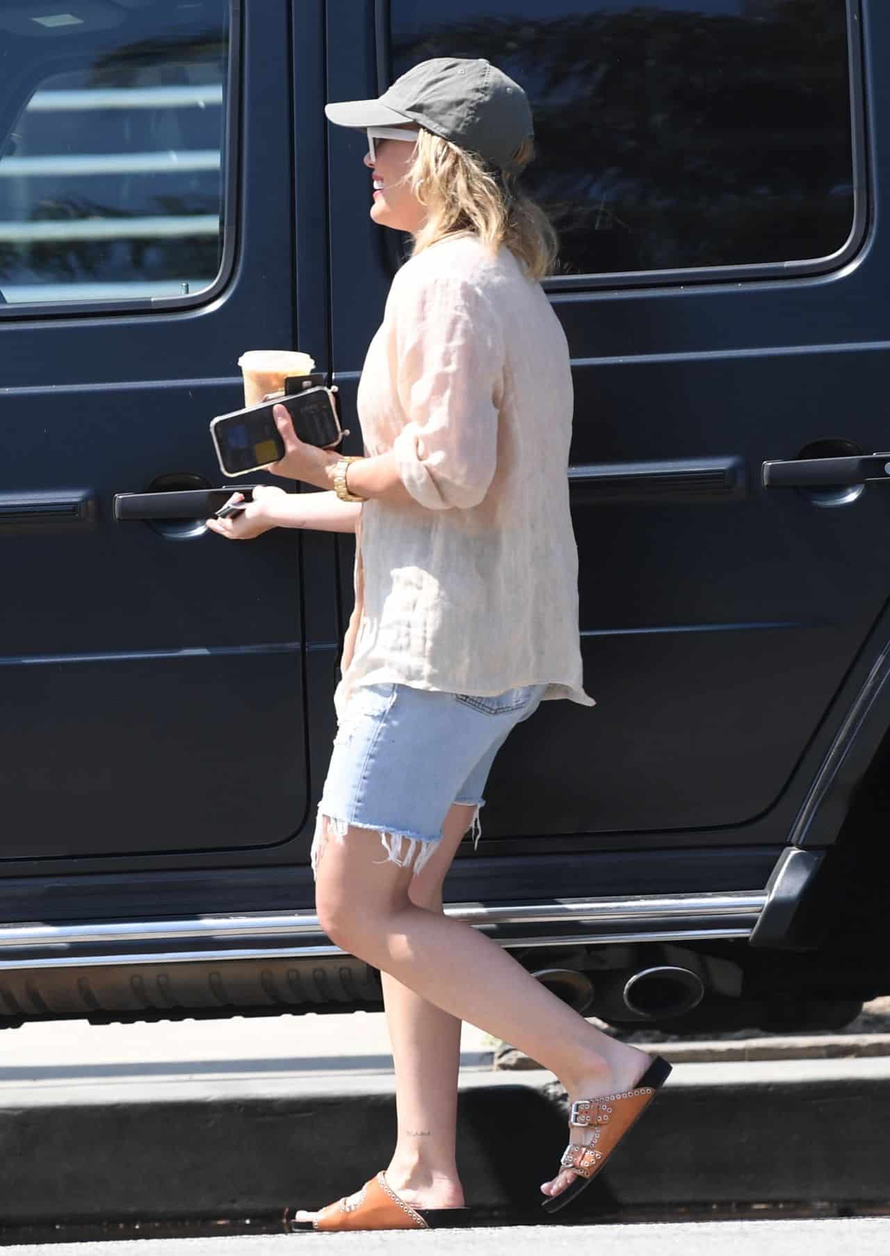 Hilary Duff is Effortlessly Cool While Running Errands in Studio City