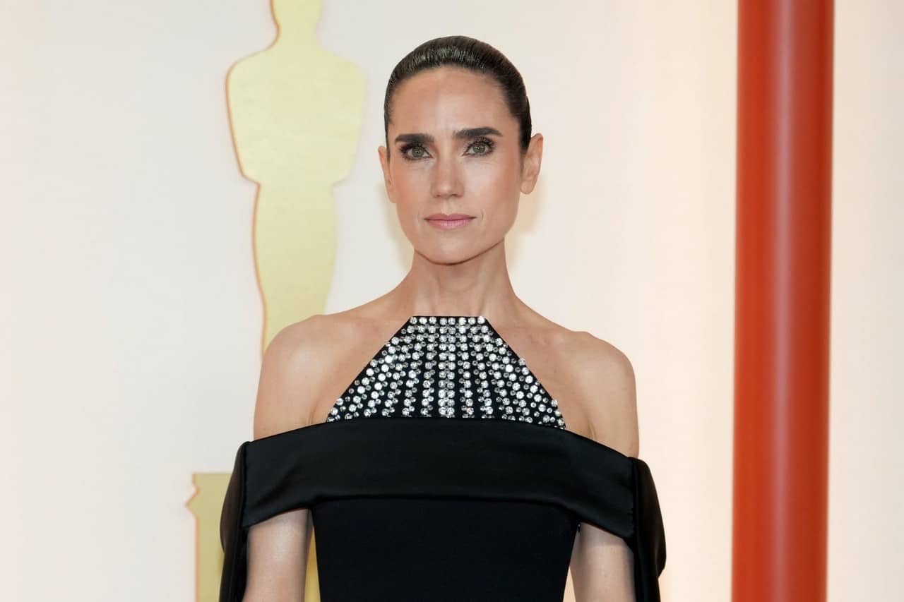 Jennifer Connelly Stuns in Louis Vuitton at the 95th Annual Academy Awards