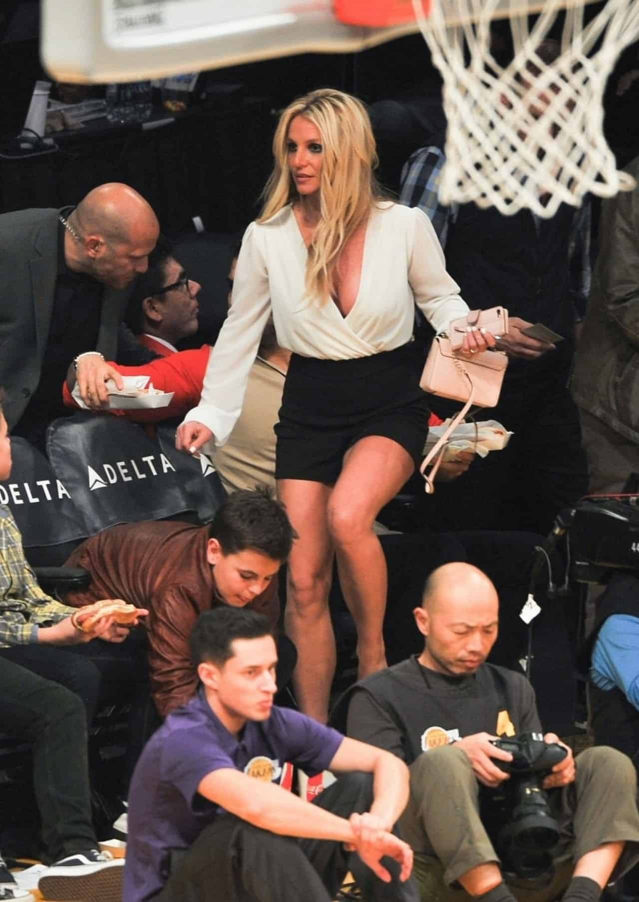 Britney Spears in Skintight Shorts and Sky-High Stilettos at Lakers Game