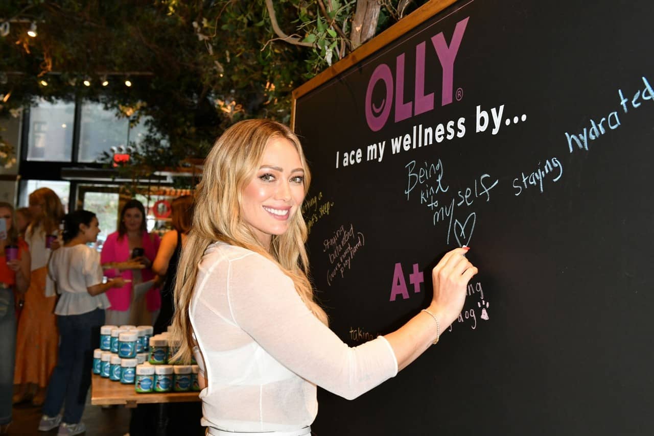 Hilary Duff Shows Off Her Summer Style at OLLY Back-to-School Brunch