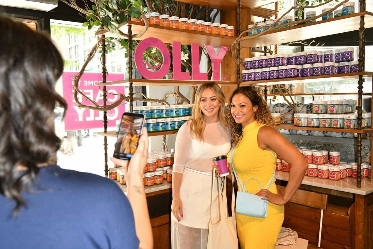 Hilary Duff Shows Off Her Summer Style at OLLY Back-to-School Brunch
