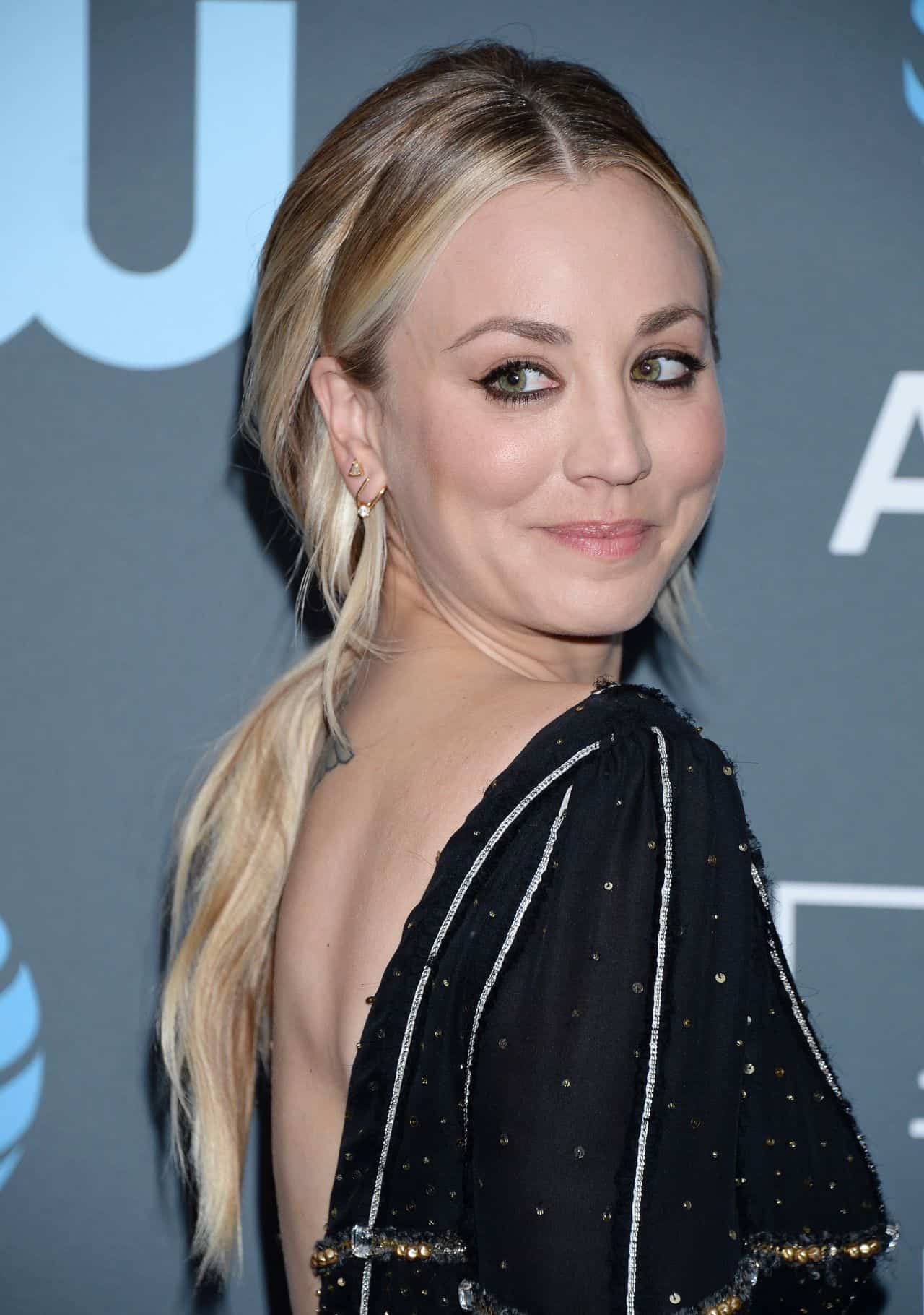 Kaley Cuoco Stuns in Sultry Black and Gold Gown at Critics' Choice Awards