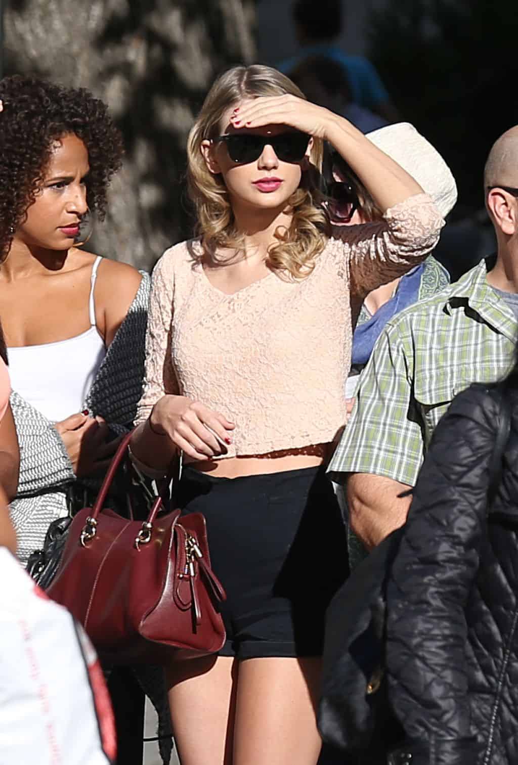 Taylor Swift's Chic Ensemble Puts Her Toned Legs on Display in Melbourne