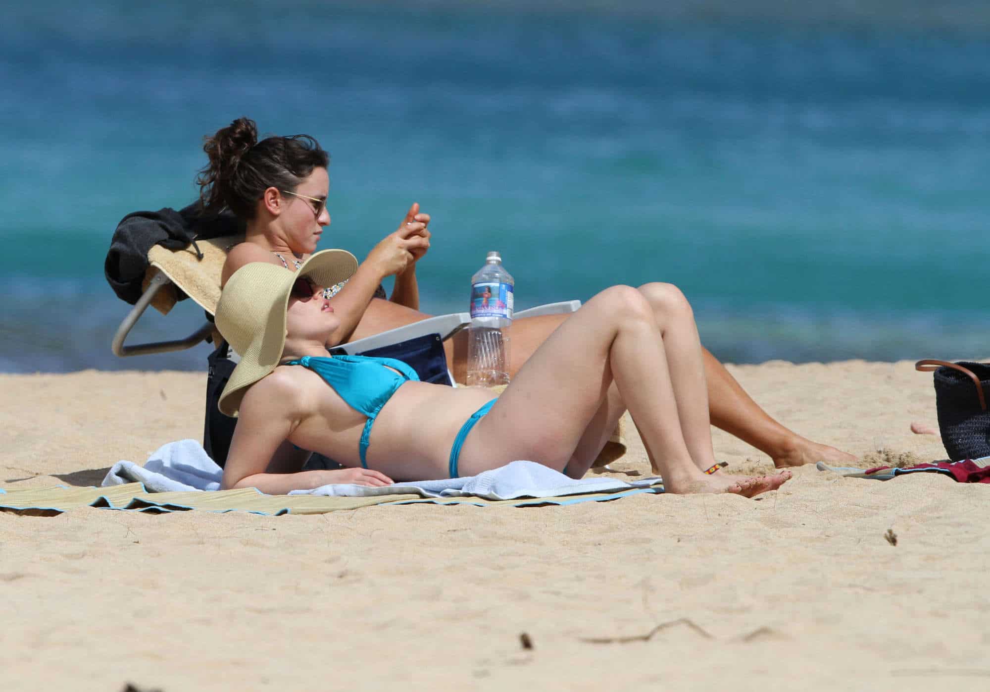 Scarlett Johansson Flaunts Her Figure in Electric Blue Bikini in Hawaii