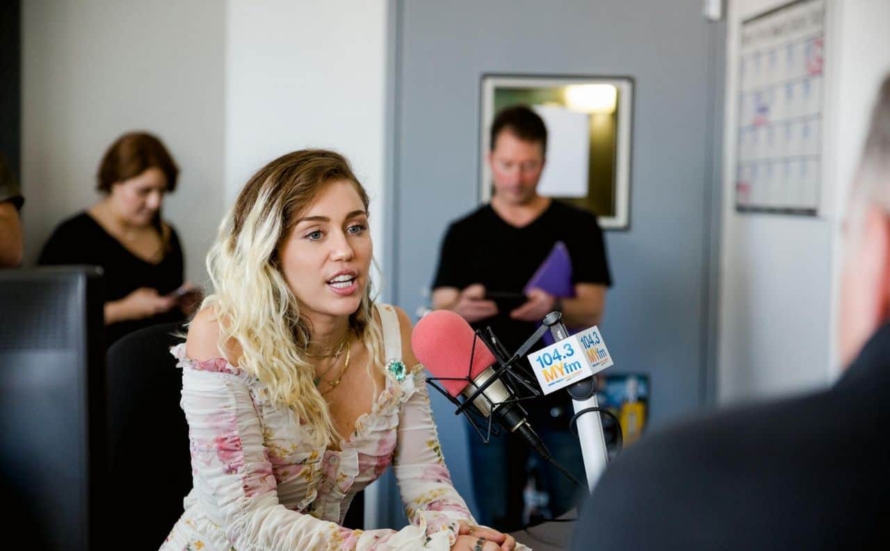Miley Cyrus Captivates in 104.3 MYfm Studios with Her Stylish LA Vibe