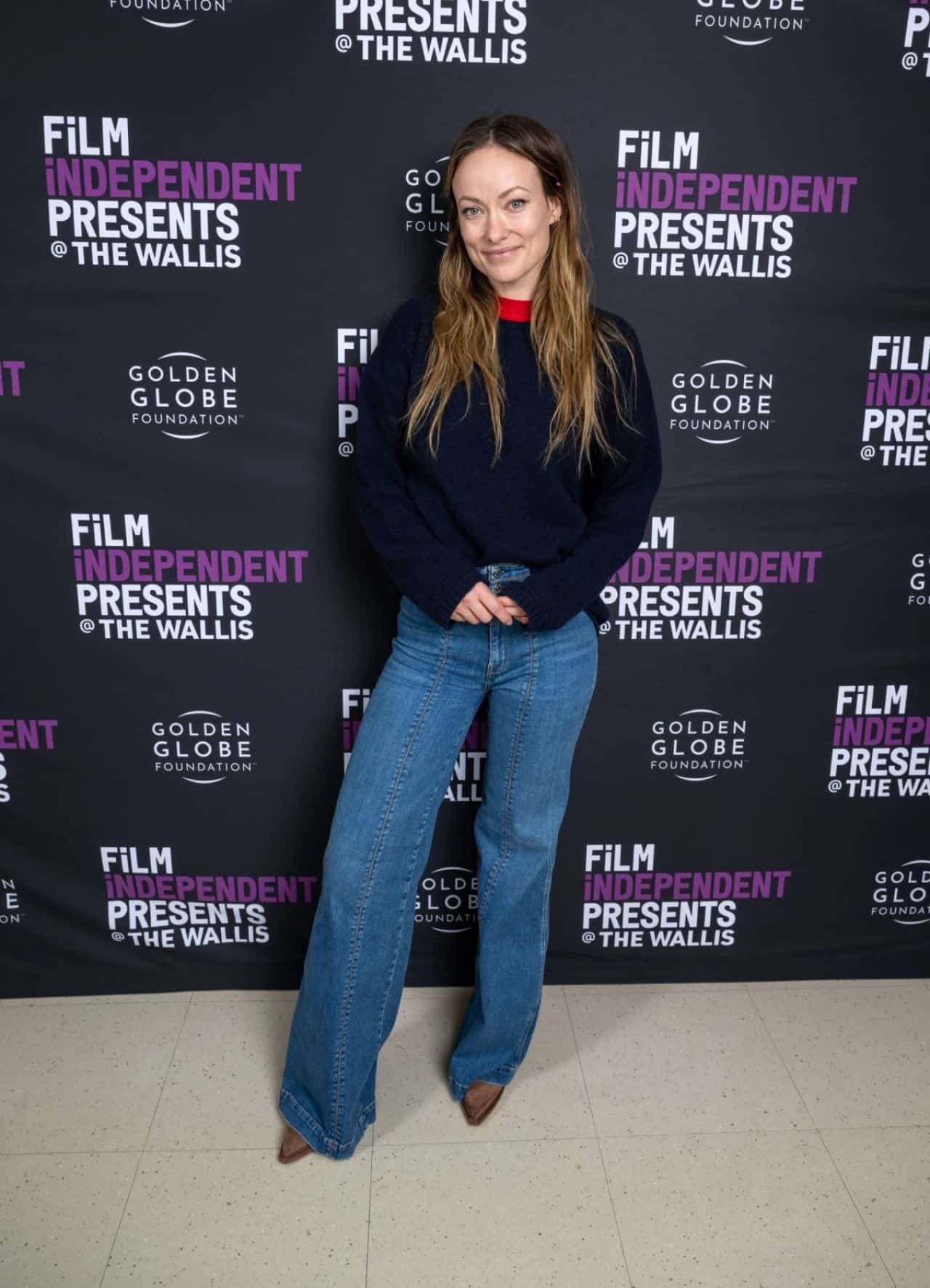 Olivia Wilde, a Vision of Class in Sweater and Jeans at LA Event