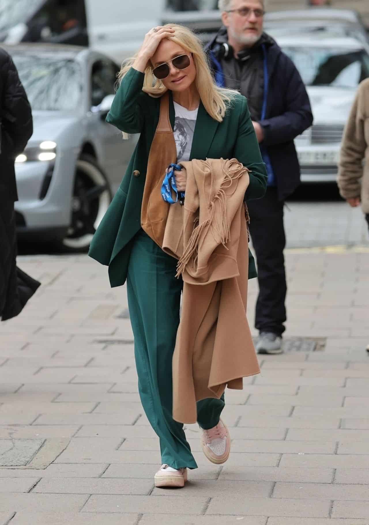emma bunton charms london with her catchy style and grace 4
